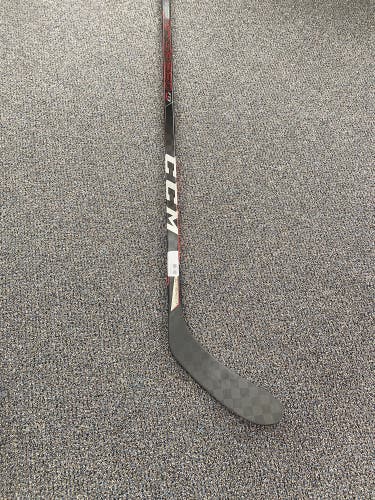NEW - Junior Left Hand P28 CCM JetSpeed FT3 Pro Hockey Stick 50 Flex