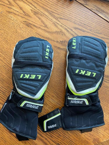 Black Used Medium Leki Gloves
