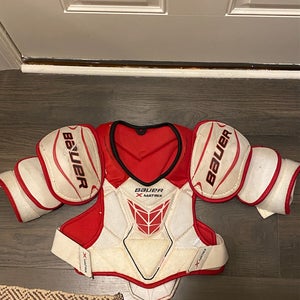 Bauer Vapor Matrix shoulder pads