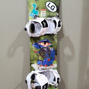 Ride Snowboard 140cm With Ride Small Binding Green/White.