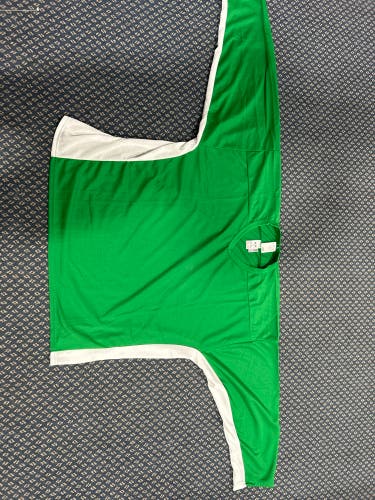 Green New XXL Practice Jersey (FITS LIKE XL) (LOT OF 17 + 1 Goalie Cut)