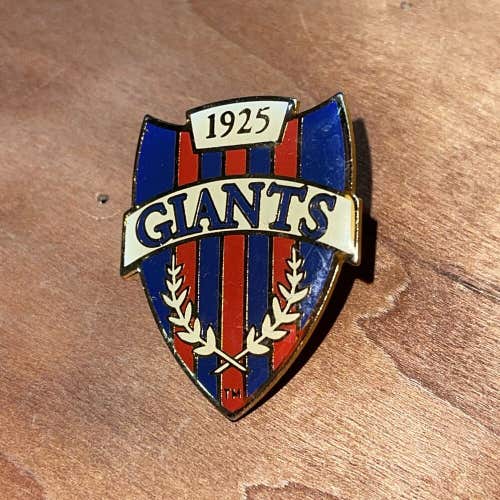 Vintage New York Giants 1925 Shield Logo NFL Collectible Lapel Hat Pin Rare