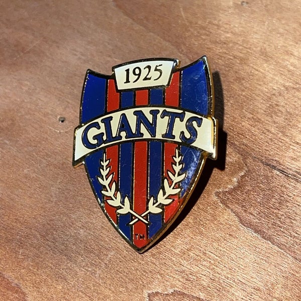 Vintage New York Giants 1925 Shield Logo NFL Collectible Lapel Hat Pin Rare