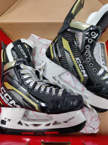 Senior New CCM Tacks ASV Pro Hockey Skates Regular Width Size 7