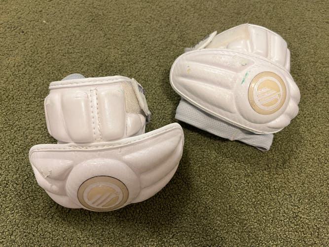 Used Adult Large Maverik M3 Arm Pads