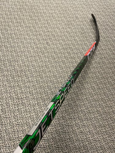 CCM Green FT5 Pro 50 flex  P28 curve right hand stick