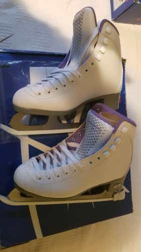 New Riedell 118 Sparkle Figure Skates With Spiral Blades Size 4