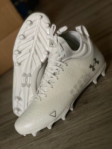 Under Armour Spotlight 2.0 football cleats men’s size 12.5