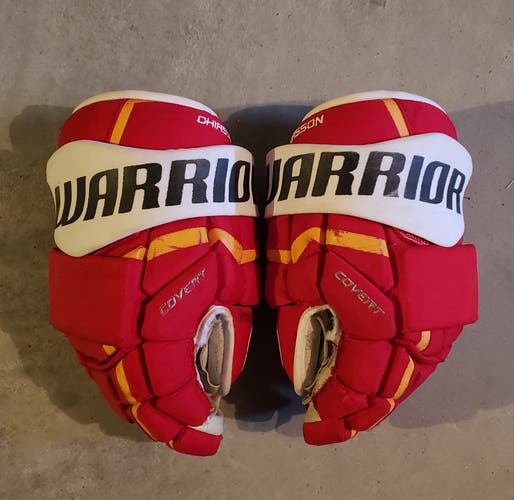 Flames Retro Used Warrior Covert Gloves 14" Pro Stock