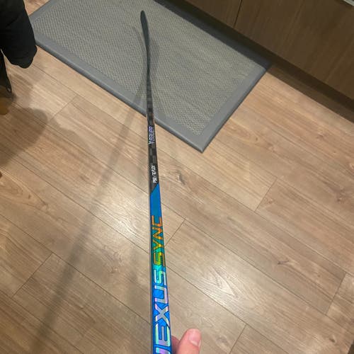 *PRICE DROP* Senior New Right Handed Bauer Nexus Sync P92