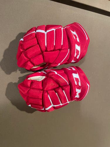 CCM 13"  JetSpeed FT370 Gloves
