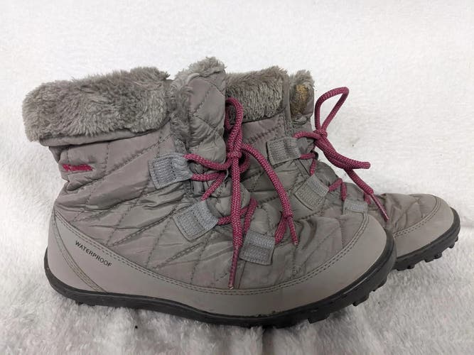 Columbia Waterproof Women's Snow Boots Size 5 Color Gray Condition Used