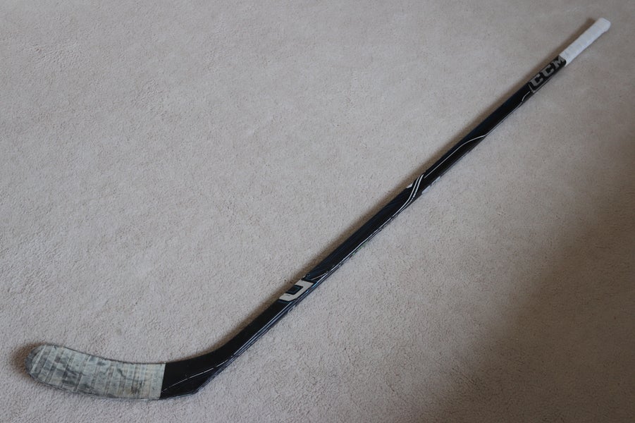 CCM Midnight U+ Crazy Light Hockey Stick - Right - 75 Flex - 4