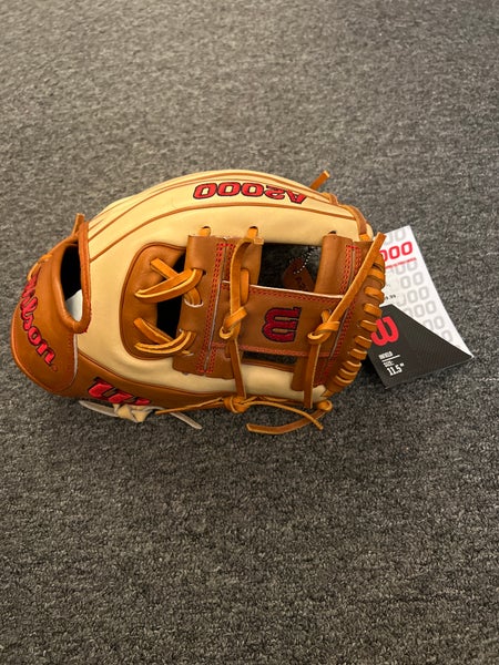 Brand New with tags Wilson A2000 Infield Baseball Glove 11.5" WBW100390115 RHT *FREE SHIPPING!