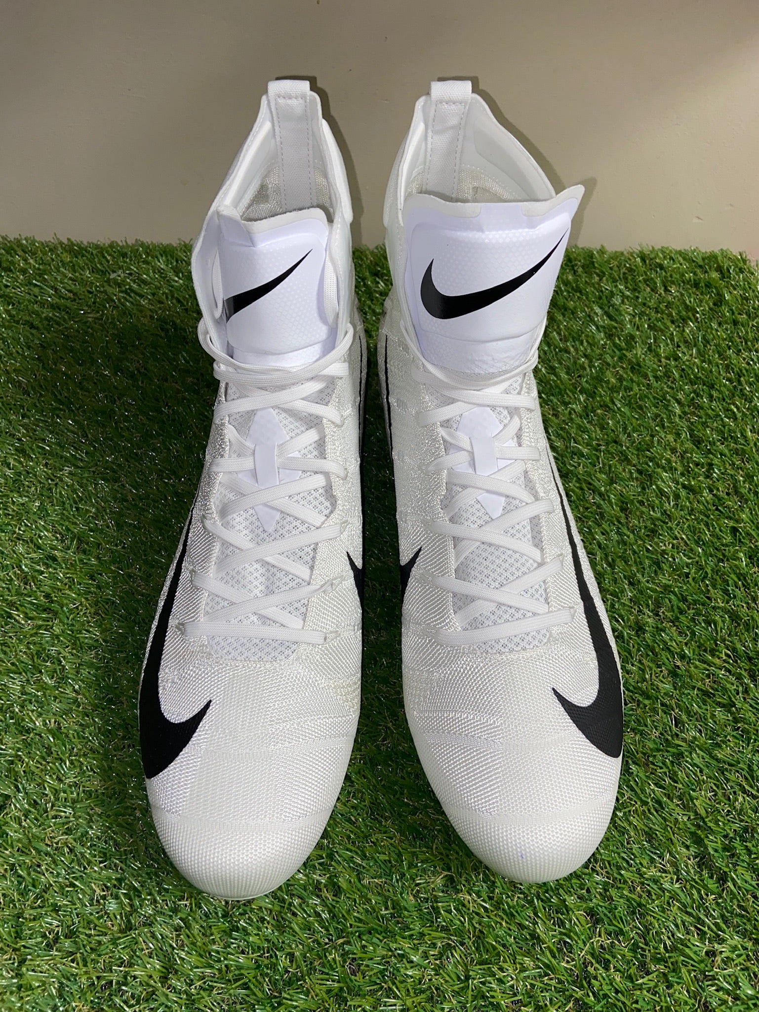 Nike Vapor Untouchable 3 Elite Flyknit Cleats AO3006-400 Seahawks Men\'s NEW Nike Vapor Untouchable Pro 3 Cleats Seahawks Neon Green Navy  main image 2