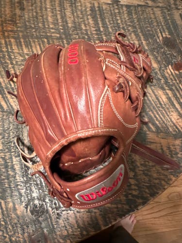 A2000 11.75 infielders baseball glove