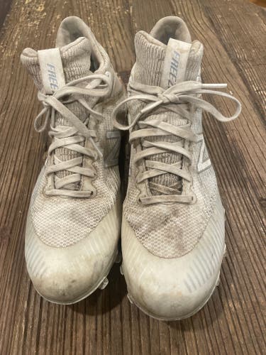 White Adult Size 8.5 (Women's 9.5) Mid Top Freeze