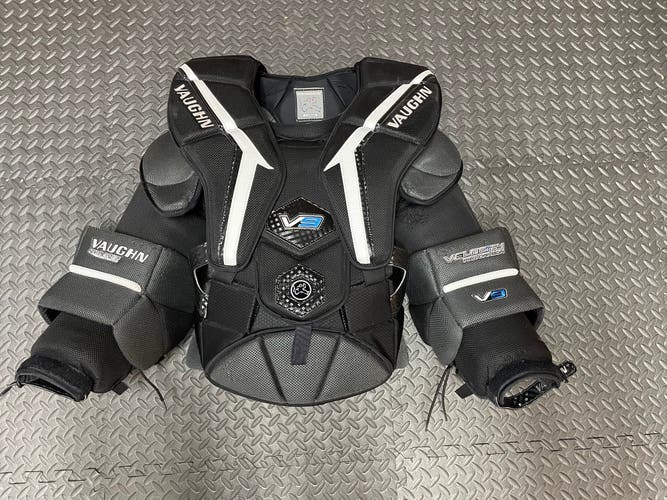 Vaughn Velocity V9 Pro Carbon Goalie Chest Protector