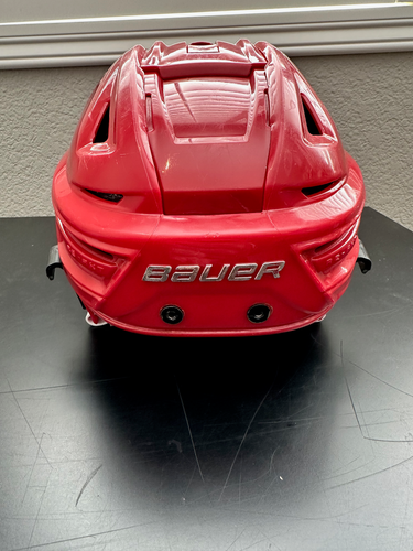 Used Medium Bauer Re-Akt 150 Helmet