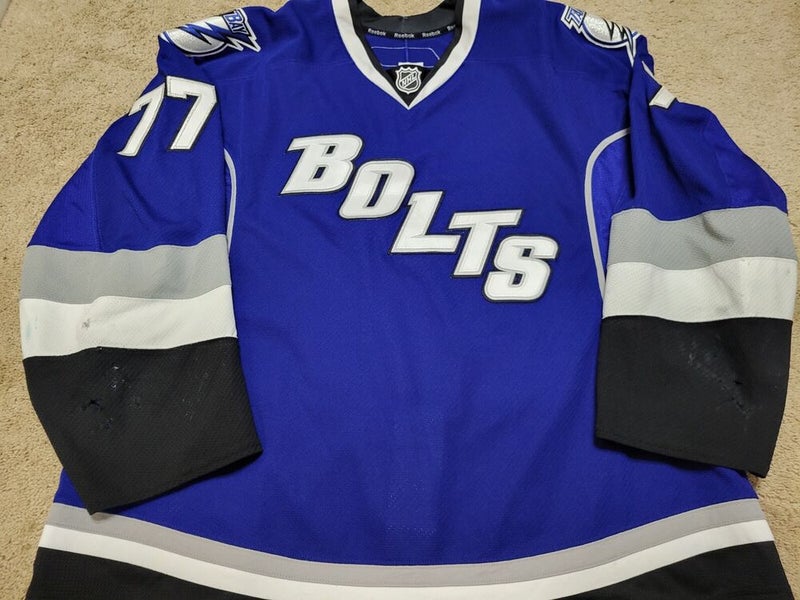 VICTOR HEDMAN 10'11 Alt Tampa Bay Lightning Photomatched Set 1 Game Worn  Jersey