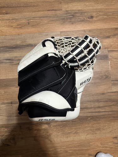 Warrior ritual gT2 Goalie glove regular Used