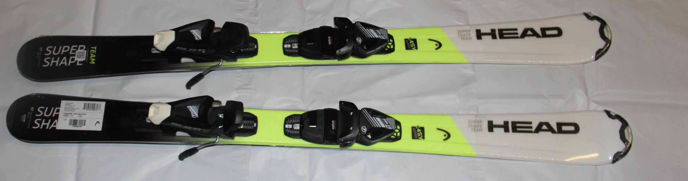 NEW 2023 HEAD Supershape Skis 117cm Junior + SLR7.5 AC size adjustable Bindings