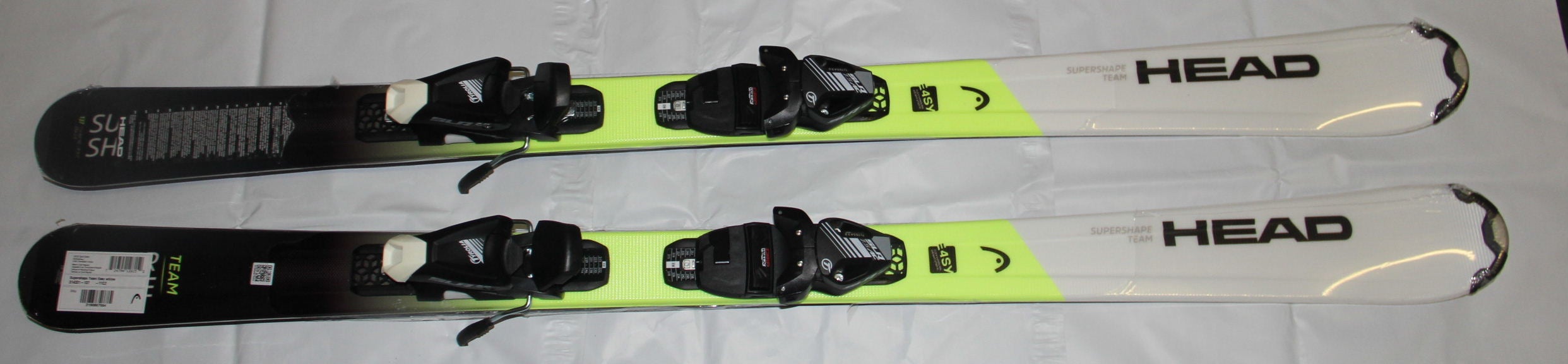 NEW HEAD 2023 HEAD Supershape team 4Easy Junior skis 137cm +Tyrolia adjustable bindings NEW