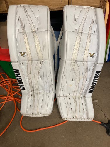 34" Vaughn  Velocity V6 Goalie Leg Pads