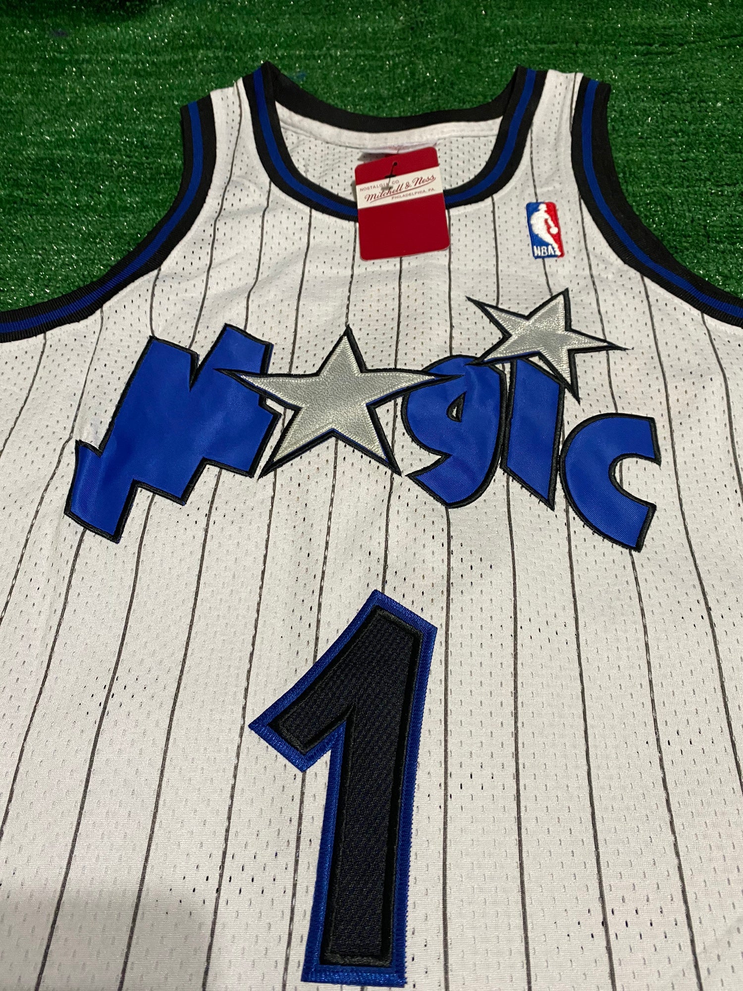 Custom NBA Detroit Pistons Jersey M SidelineSwap