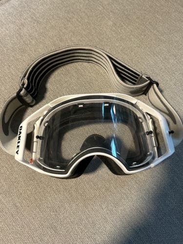 Oakley goggles White