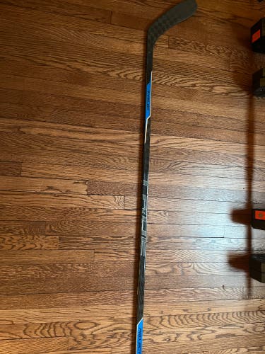 Intermediate Right Handed TC4  Project X Hockey Stick
