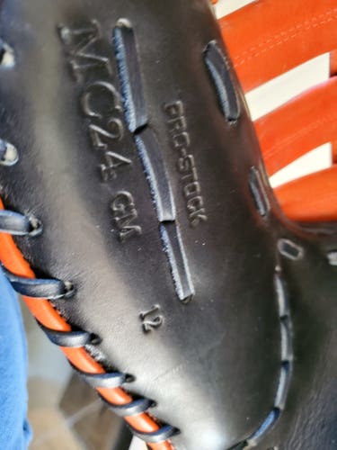 Used Wilson Right Hand Throw First Base A2000 MC24 Baseball Glove 12"