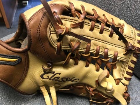 Used Mizuno Right Hand Throw Classic Pro Baseball Glove 12.75"