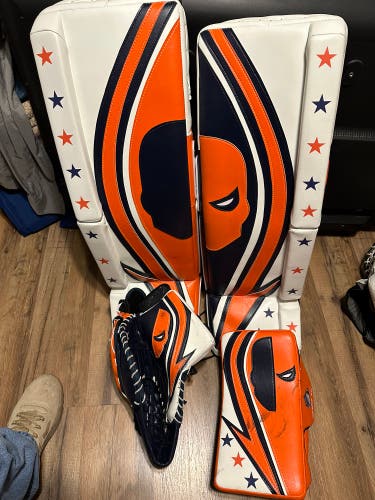 Battram “Deathstroke” ball/deck hockey set.