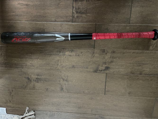 Used Easton Youth Maple Wood ADV Bat 29