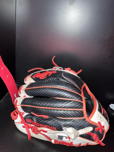 Infield 11.5" Heart of the Hide Baseball Glove