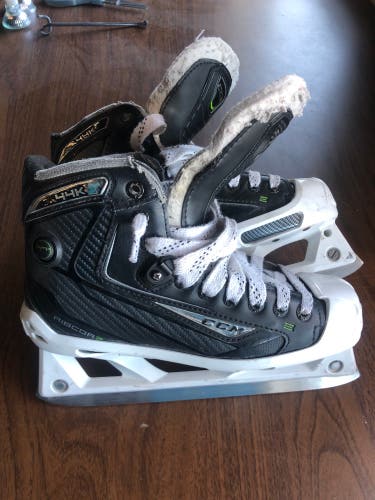 CCM Regular Junior 5 RibCor 44K Hockey Goalie Skates