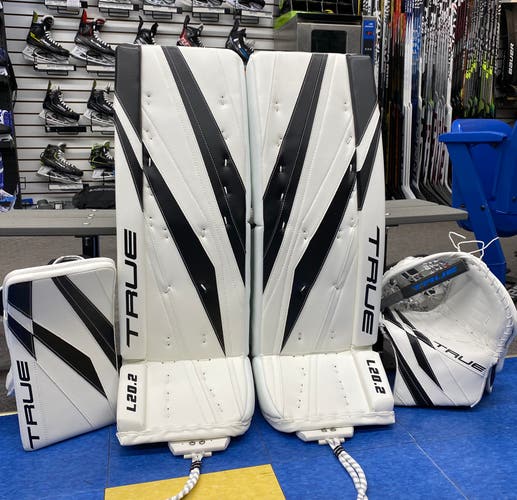 True L20.2 34+2 Goalie Full Set Senior Regular