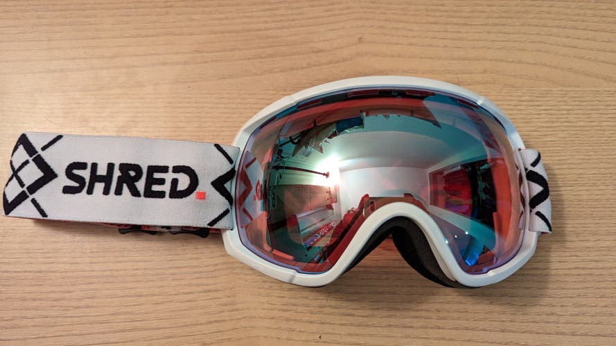 New Shred Rarify+ white goggles, extra lens