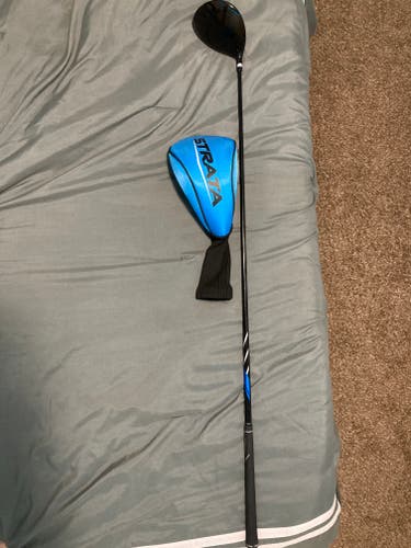 Used MENS Strata Right Handed drive Graphite Shaft