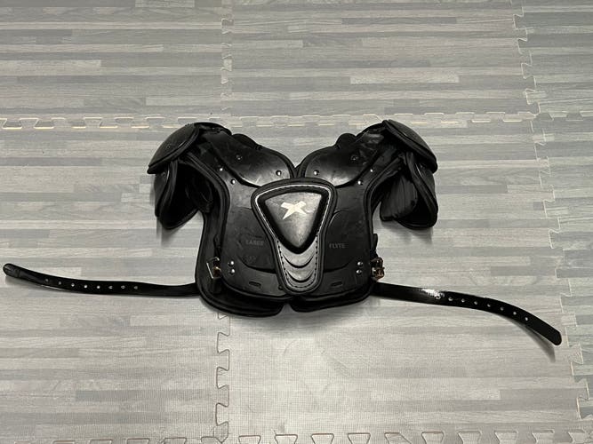 Used Large Xenith Flyte Shoulder Pads