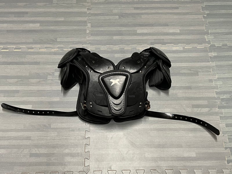 Used Large Xenith Flyte Shoulder Pads