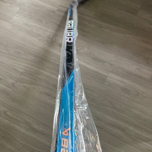 Senior Right Handed P92M  Nexus Sync Hockey Stick
