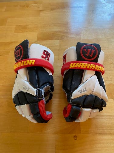 Used Warrior EVO Lacrosse Gloves Small