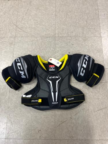 Used Junior Small CCM Tacks 9550 Shoulder Pads