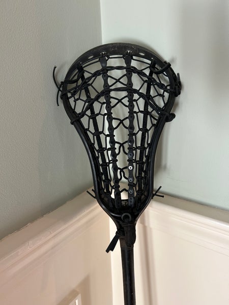 Used Women's Attack & Midfield Brine Strung Mantra IV Head with Dynasty carbon shaft