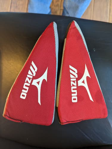 Used Youth Mizuno Samurai Knee Saver Wedges