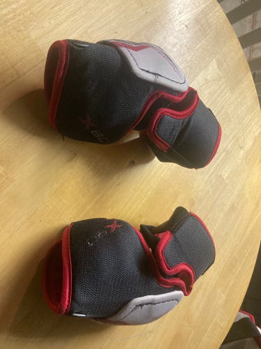 Bauer hockey pads