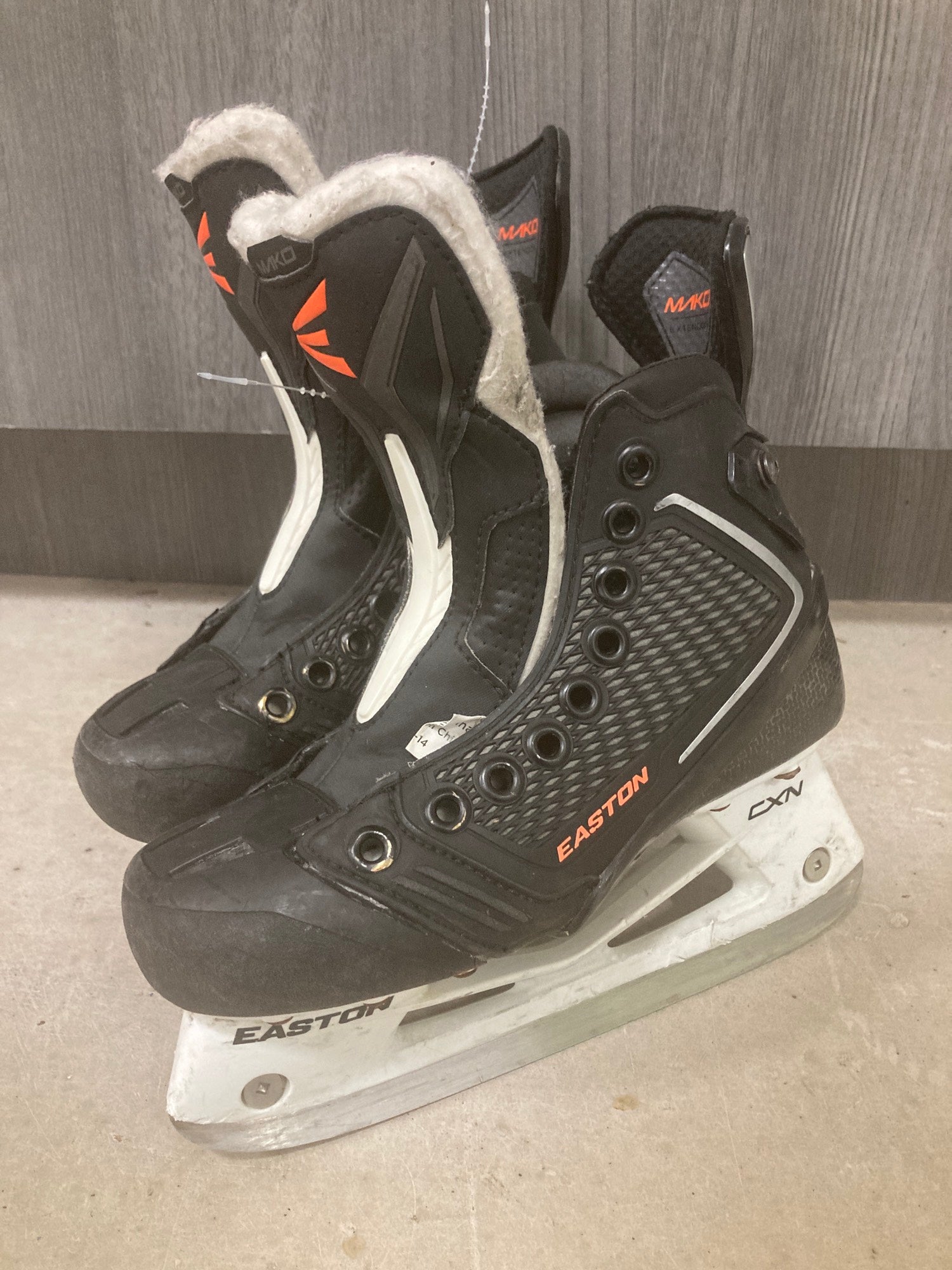 SOLD! Easton Mako 2 - 8.5 D - Lightly Used - $340 - Skates - For