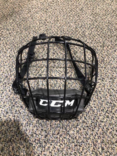 Used CCM FM06 Hockey Cage (Size: XS)